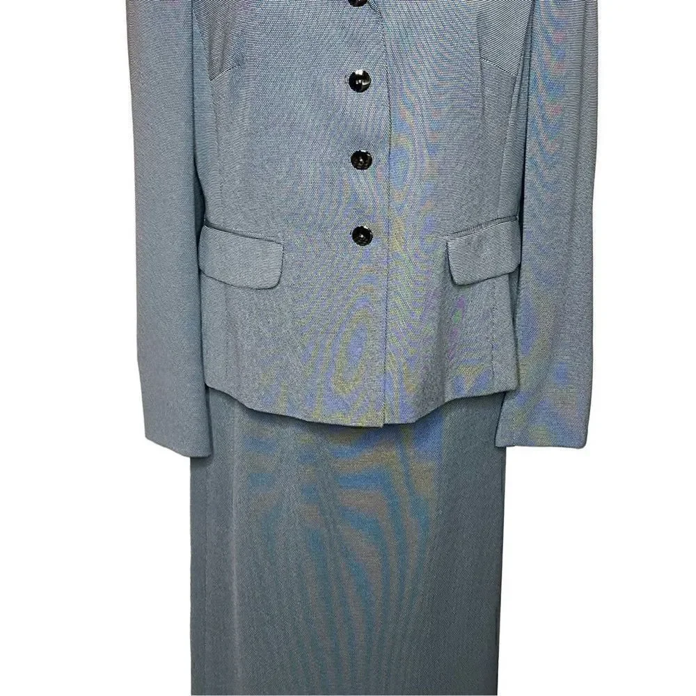 Travis Ayer’s vintage black and white textured skirt suit size 14